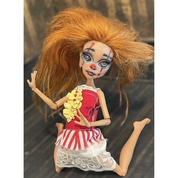 Custom OOAK Monster High Doll Cleo De Nile Circus Clown - Picture 2 of 10